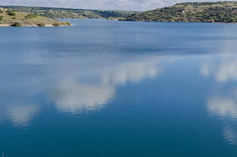 Ciudad Real - Argamasilla de Alba 12 - embalse de Penyarroya.jpg